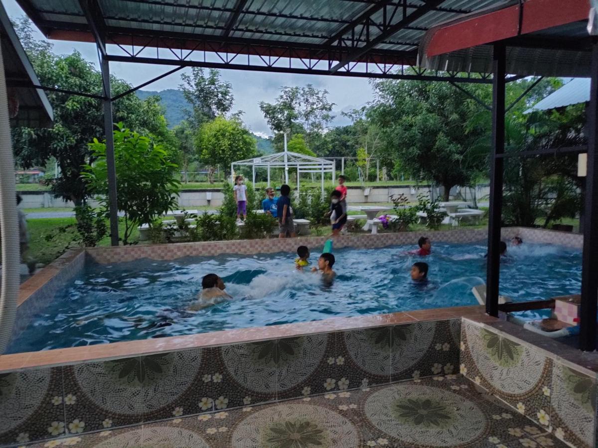Armthong Resort 坤西育府 外观 照片
