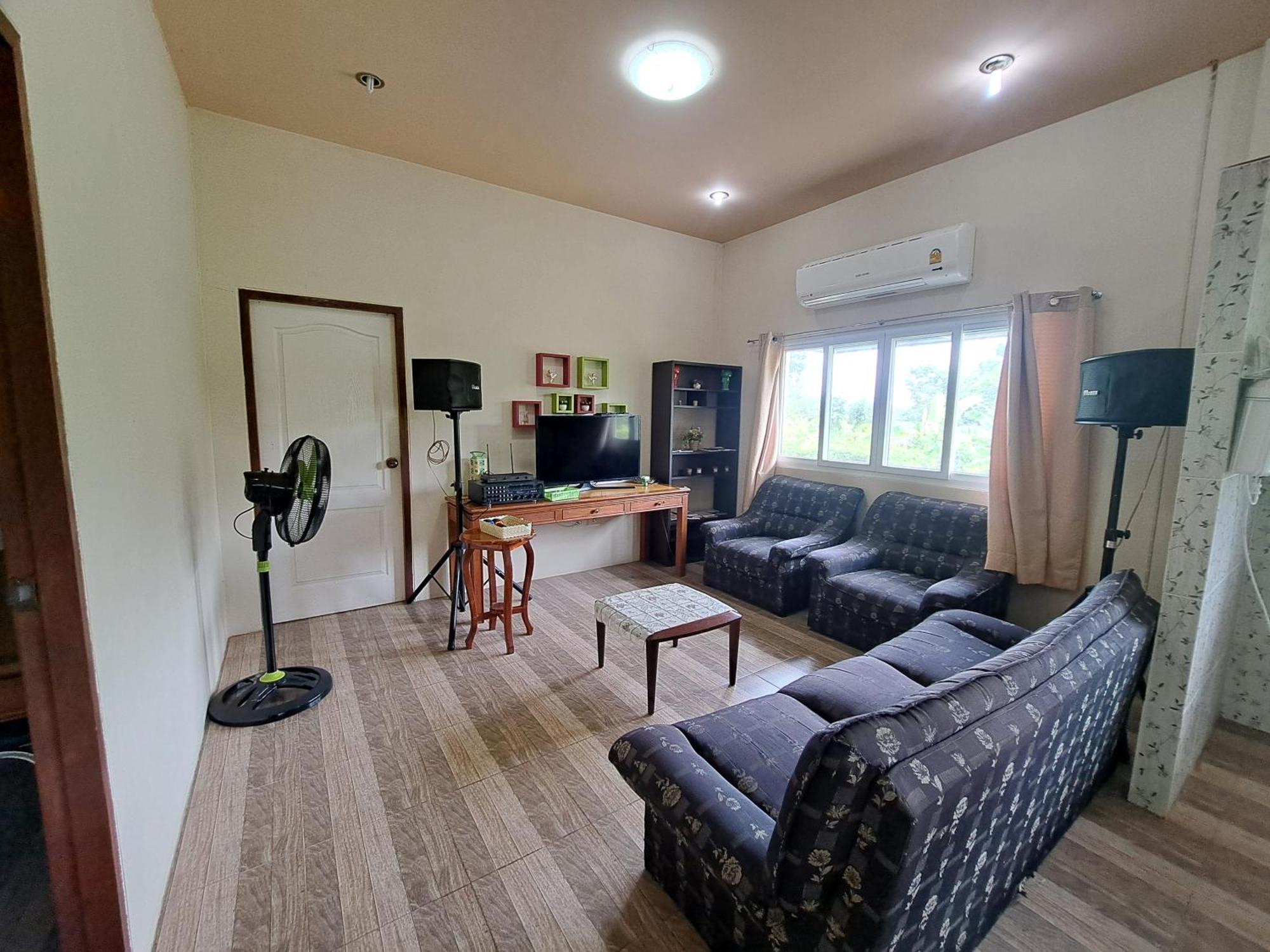 Armthong Resort 坤西育府 外观 照片