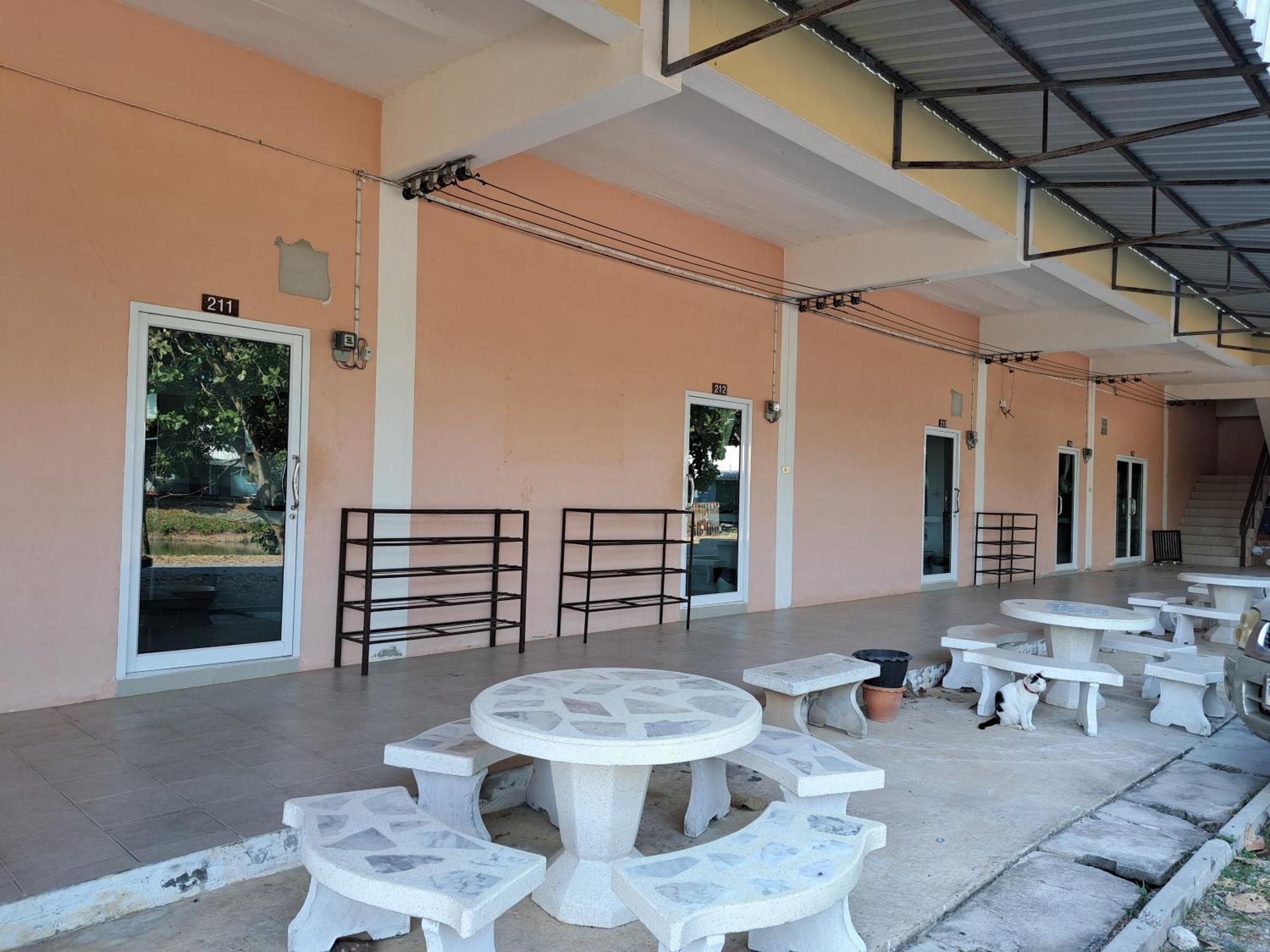 Armthong Resort 坤西育府 外观 照片